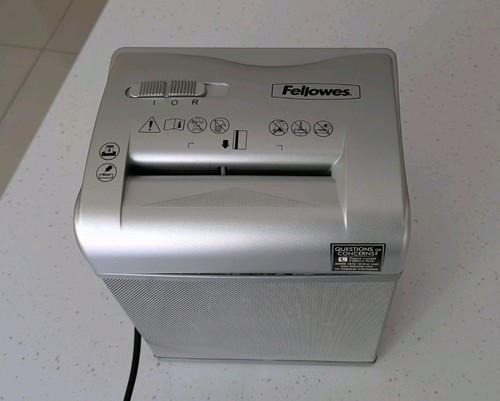 Fellowes shredmate mini - fellowes,