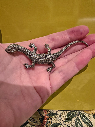 Lizard gecko silver tone - lizard,