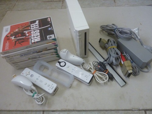Nintendo wii console - nintendo,