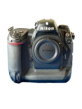 NIKON D2X 12.4MP Body, two