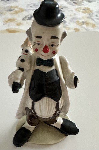 Clown figurine with umbrella - clown,
