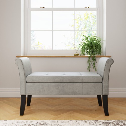 Balmoral upholstered window - balmoral,