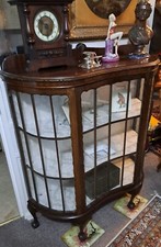 Antique Mahogany Kidney Shaped Glass Display Cabinet China