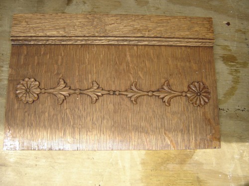 Quarter sawn oak pediment with - sawn,
