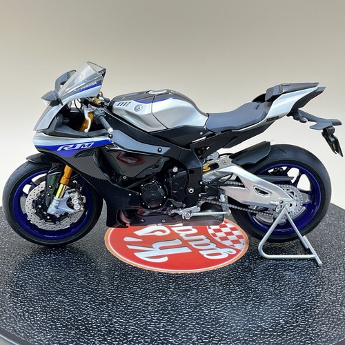 Tamiya yamaha yzf r1m - tamiya,