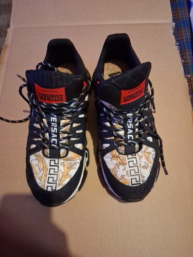 Pre owned versace trigareca - owned,