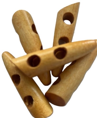 Tan wooden toggle buttons - 5,