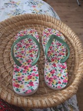 CATH KIDSTON Slydes Painted Pansy Flip Flops   Size 5 / 6