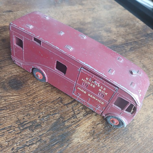 Dinky supertoys 581 horsebox - supertoys,