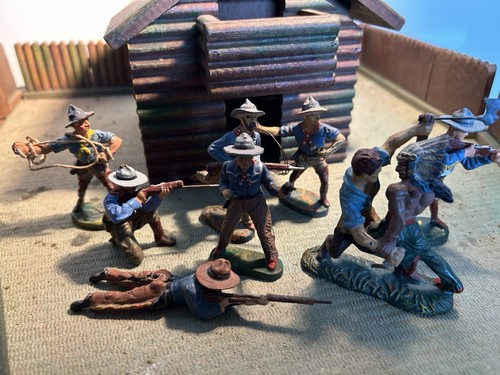 These are elastolin cowboys - are,