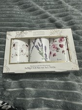 M&S Garden Collection Talcum