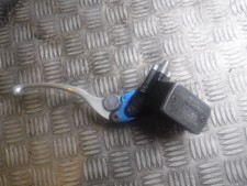 Suzuki GSXR 1100  Front Brake