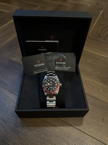 Tudor black bay gmt - black, 41mm