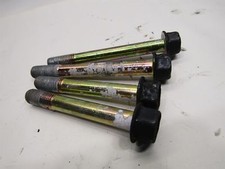 Mitsubishi Delica L400 94- 2.8 4M40 engine oil filter manifold head feed bolts