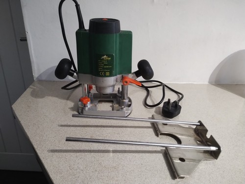 Lnyx electric plunge router - electric,