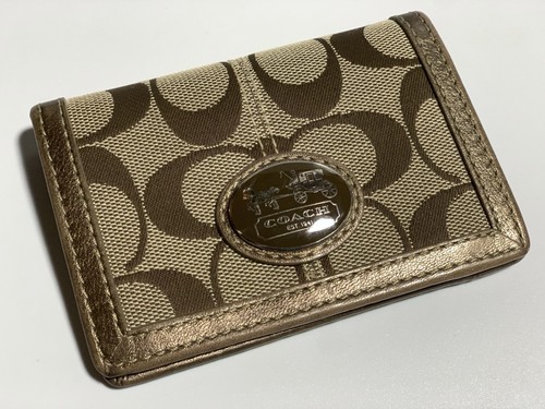 Coach pass card - pass, holder