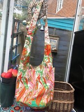 Funky festival bag, great colours and design .Love love this bag .large size .