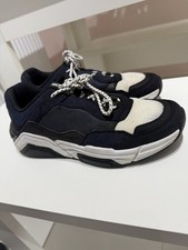 Armani Exchange Trainers Size