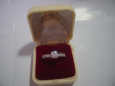 VINTAGE BEAUTIFUL SOLID SILVER