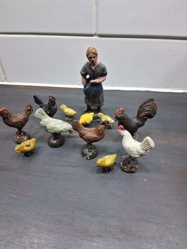 Antique composition chicken - composition,