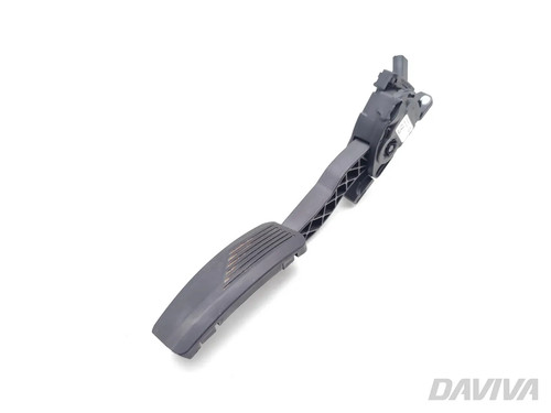 Maserati ghibli throttle pedal - throttle,