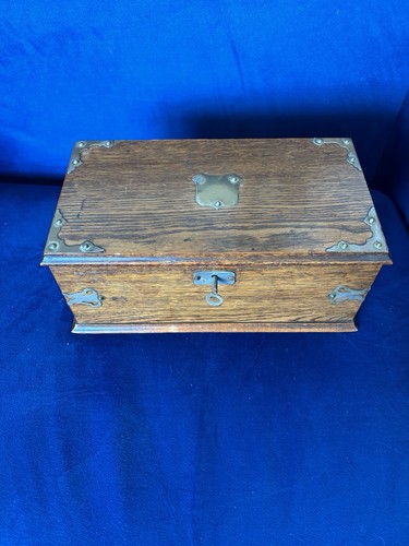 Antique oak box with - box,