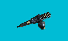 VW TRANSPORTER T5 2009 2.5 TDI FUEL INJECTOR 070130073R