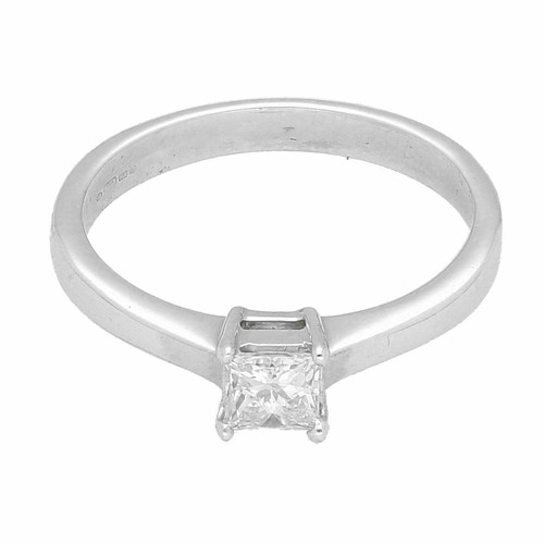 18carat white gold 33ct - 18carat,