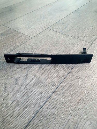 Saab front cup holder - front,
