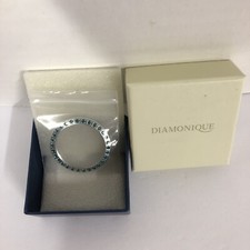 DIAMONIQUE GREEN CRYSTAL