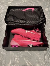 Pink Nike mercurial Superfly 7