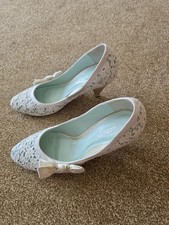 Schuh  Turquoise Lace & Satin