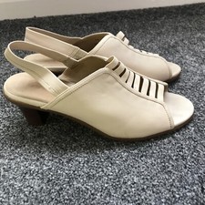 CLARKS SPRINGERS CREAM OPEN TOE, SLINGBACK SANDALS SHOES SIZE 5.5