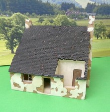 Hornby Skaledale R8562 Derelict House building OO boxed (p)