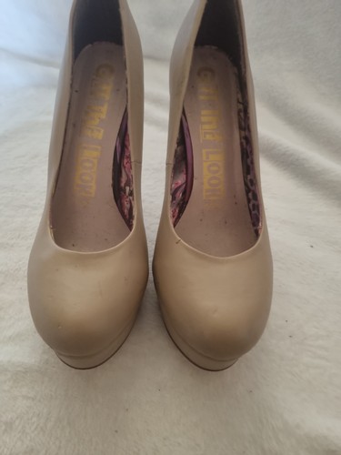 Womens size 2 nude - 6,