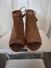Biba Brand New Shoes Size 5 Brown Suede