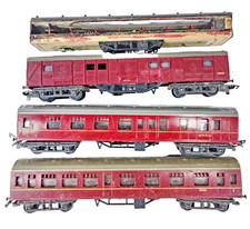 Rack Of 4 X Tri-ang TT Gauge BR Maroon Mainline Railway Coaches Spares & Repairs