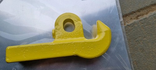 L156433 john deere - pick, up