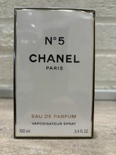 CHANEL No5 Eau De Parfum Spray