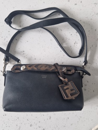Fendi the way black - fendi,