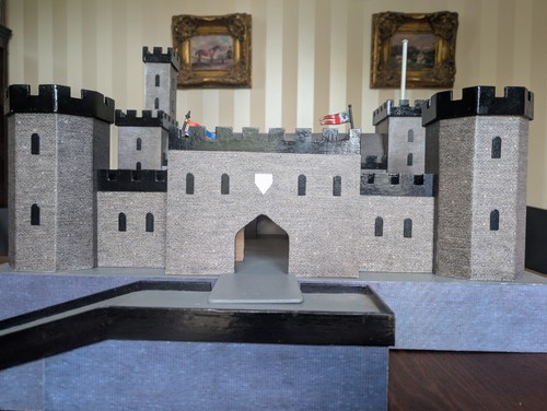 Incredible large play castle - incredible,