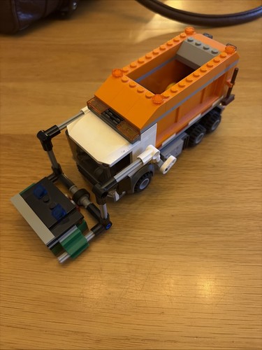 Retired 2016 lego 60118 town - ©2016,