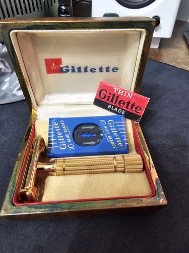 1955 gillette gold - 1955,