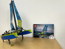 LEGO TECHNIC: Catamaran boat