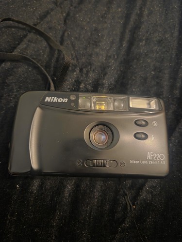 Nikon 220 35mm film point - point, &