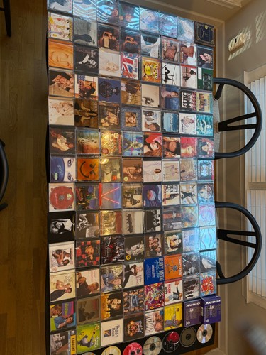 Lot approximately 112 music - approximately,