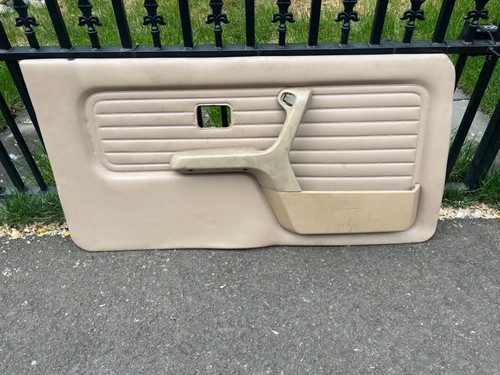 Bmw e30 coupe - coupe, beige