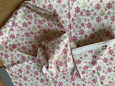 79x108cm snowflakes red cream Xmas print Makower Scandi 2358 cotton fabric
