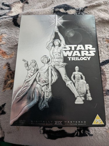 Star wars trilogy dvd box - star,