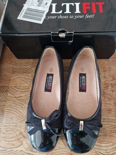 Ladies black patent shoes size - shoes,